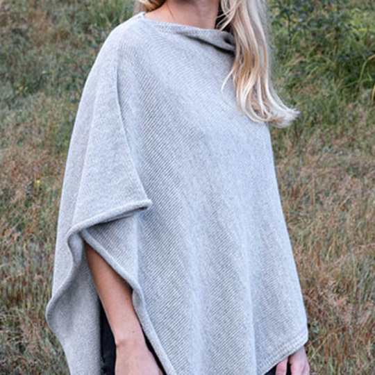 poncho_alpaga_gris_clair_2